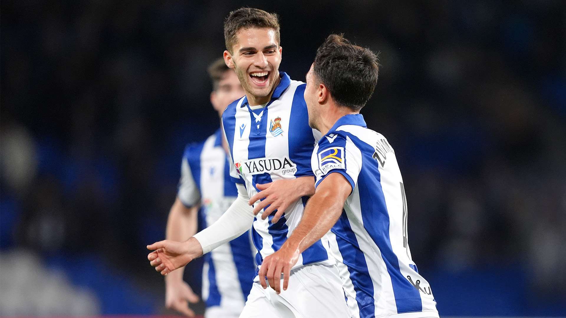 也是进攻组 也是进攻组