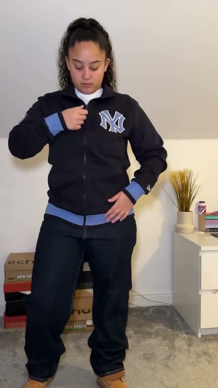 表现显得有